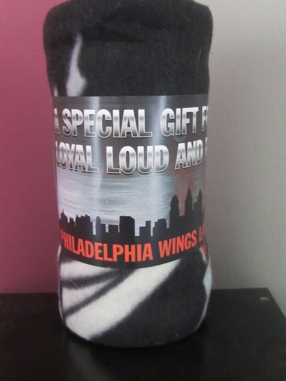 NWT/Wings Philadelphia Lacrosse 25th Anniversary Throw ~ BRAND NEW!